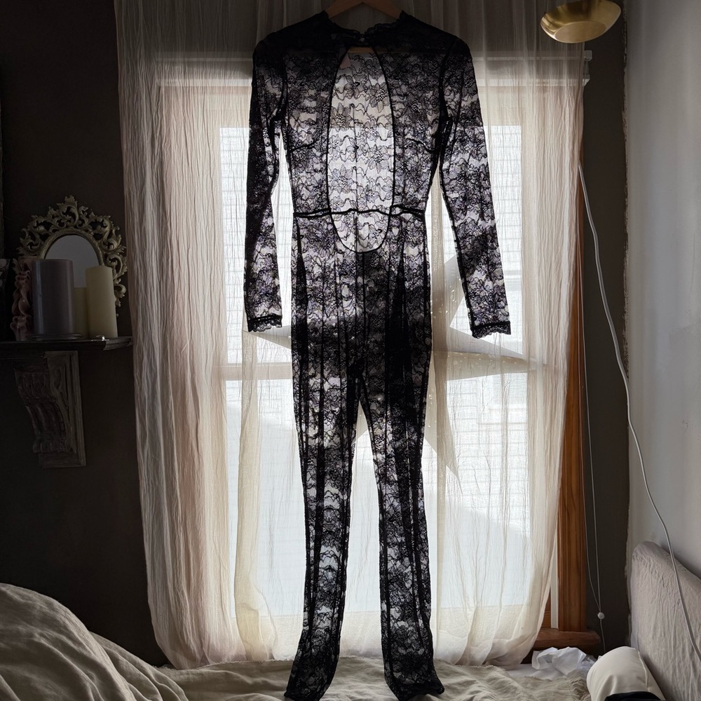 NWT Victoria’s Secret full body long sleeve black lace catsuit leotard one piece